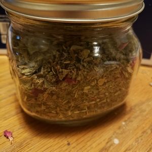 Herbal smoking blend